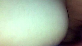 con mi novio caliente shoving it deep in my tight anal creampie style