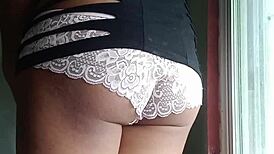 latina chaparrita spreads wide for deep pounding