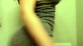 Brazilian cam girl's huge ass sways teasingly while big tits bounce wildly