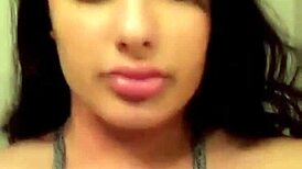 Brazilian cam girl's huge ass sways teasingly while big tits bounce wildly