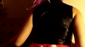 Nurse Lucy Diamond twerks her fishnet ass for patient