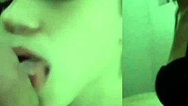 cuando me obligan a dar una mamada profunda... me encanta chupar verga de teen latina