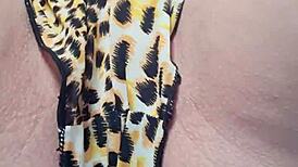 i'm such a horny thick puta craving pussy play