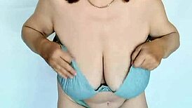 Mature busty milf in stockings teases endless pussy play in heels