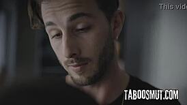 मैं... स्टेपडैड का मोटा लंड गले तक ले रही काउगर्ल स्टाइल में