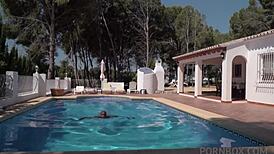 Valentina ricci feels ecstasy riding monster bbc poolside