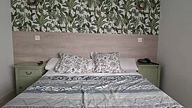 hey my friend's husband craves a sneaky siesta licking my curvy milf ass