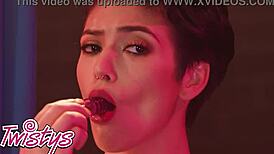 Brooklyn gray sucks dildo deeply legs wide showing flexible body