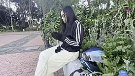 conoci a estefani la puta hermosa chupadora de culo vecina colombiana loca 😜🍑 ass worship ball licking