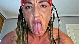 whoa i explode deep down her throat with my huge cock 💦😩