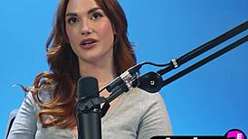 Whoa big tits siri dahl got so horny she fingered her pussy and ass hard 😍🔥