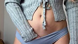 Damn, this cute petite teen maiskii fingers and toys to loud orgasm!