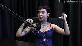 Annie Clementine Poses Sensually And Chats Before Street Encounter