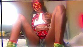 i'm sexyzee slimthick bubblebutt fingering my wet big pussy lips