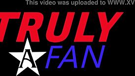 giggles soaks her feet at the beach behind the scenes on beat2feetcom