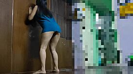 Isn't this big ass college girl's home workout making you want to join her sweaty session?