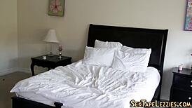 oh man my petite teen pussy gets licked so good by her wet tongue i shake!!