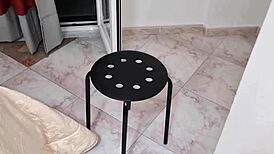 ansima strusciandomi sul culo fino a sborrare duro sul suo viso... cazzo italiano enorme