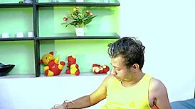 ohh my mature indian desi milf bhabhi givin sensual massage wit blowjob n pussy fuck